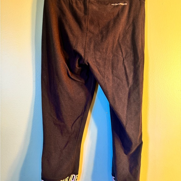Under Armour ,cropped leggings, size medium. - Picture 2 of 3